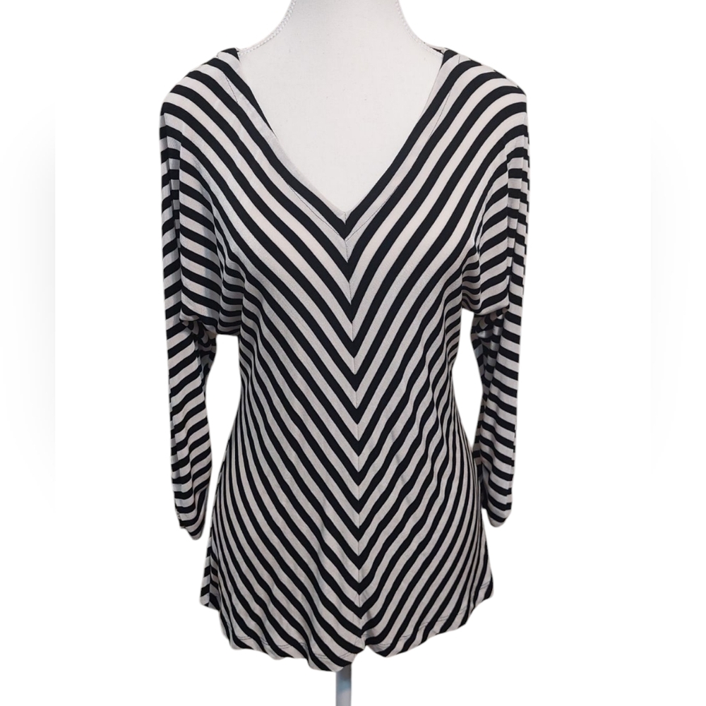 Chicos Black and White Striped Women's Medium Top
